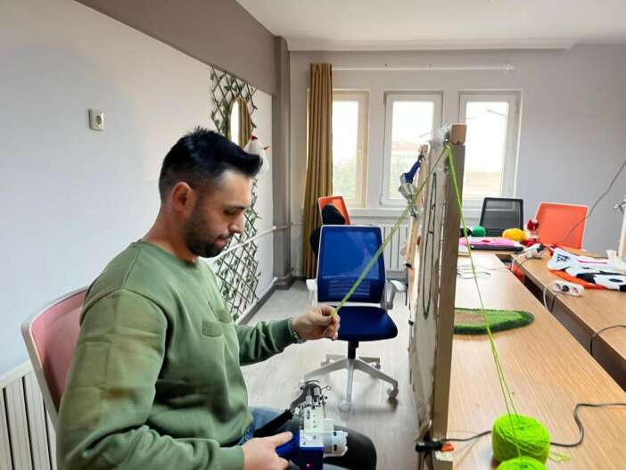 konyada-ogrendi-eskisehirde-hayallerle-para-kazaniyor