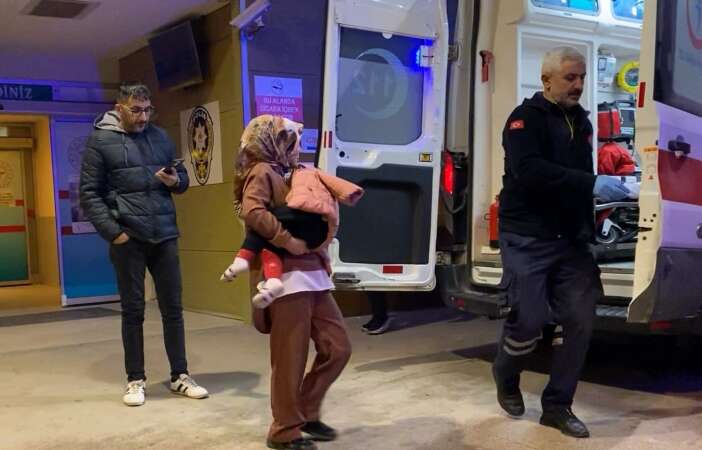 3-yasindaki-cocugun-uzerine-sifonyer-devrildi