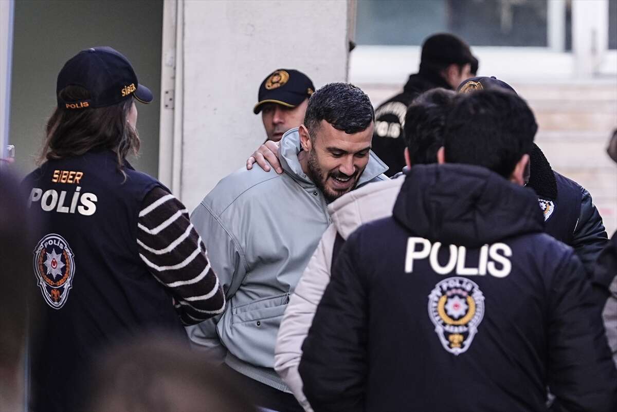 erden-timurun-da-aralarinda-bulundugu-26-supheli-adliyeye-sevk-edildi