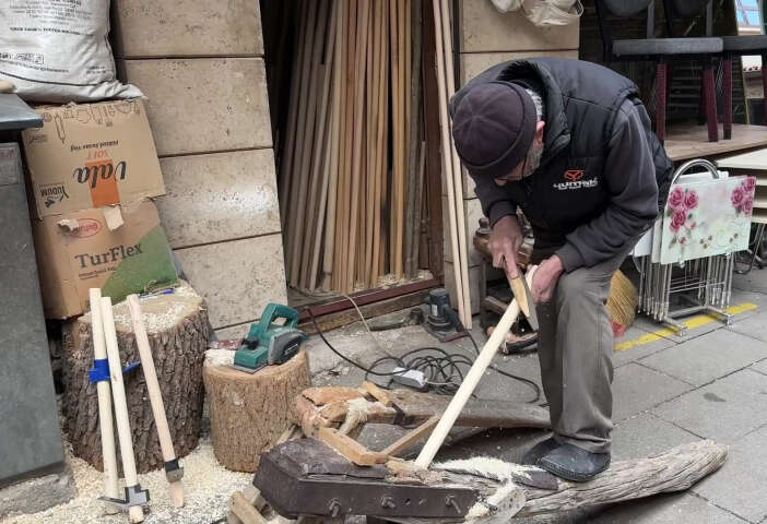 konyada-el-emegi-coban-degnekleri-zamana-direniyor