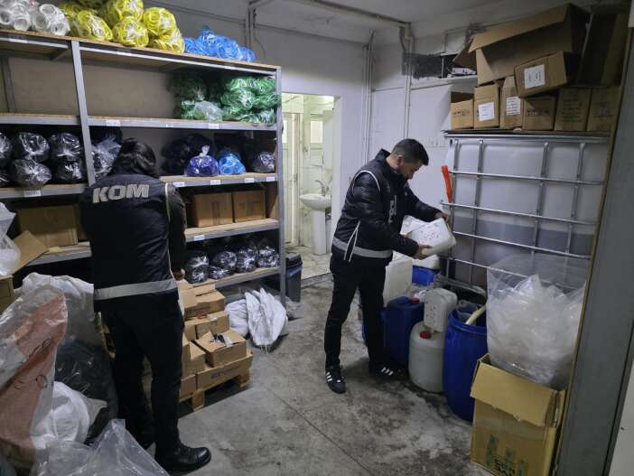 konyada-yilbasi-oncesi-sahte-ve-kacak-icki-denetimi-artti