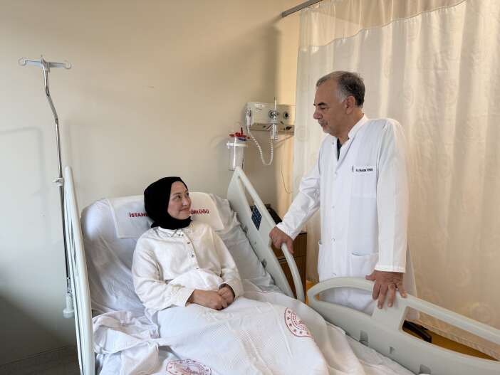 sicak-su-torbasi-patladi-genc-kizin-vucudu-yandi