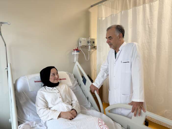 sicak-su-torbasi-patladi-genc-kizin-vucudu-yandi