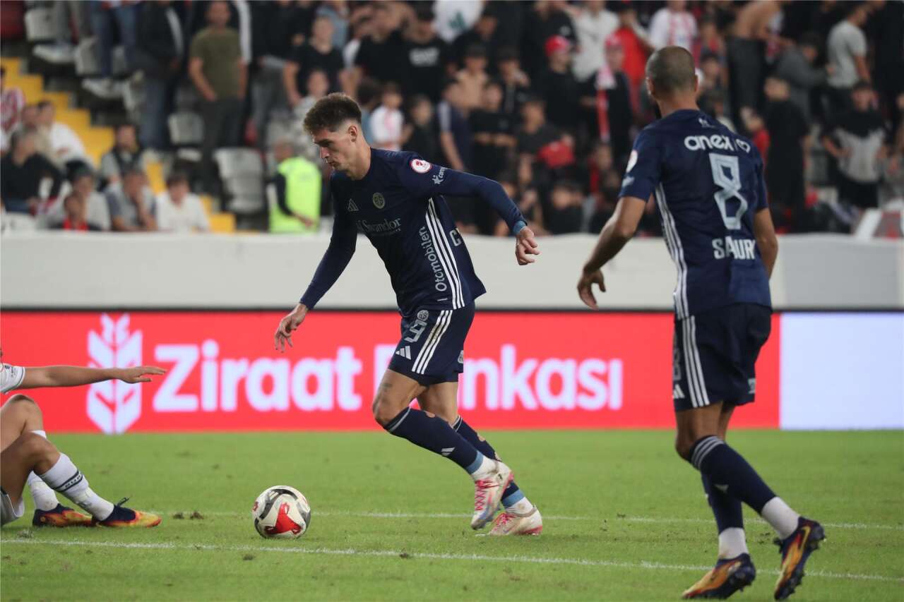 super-lig-ekibinde-maas-krizi-sozlesmesini-feshedip-sehri-terk-etti