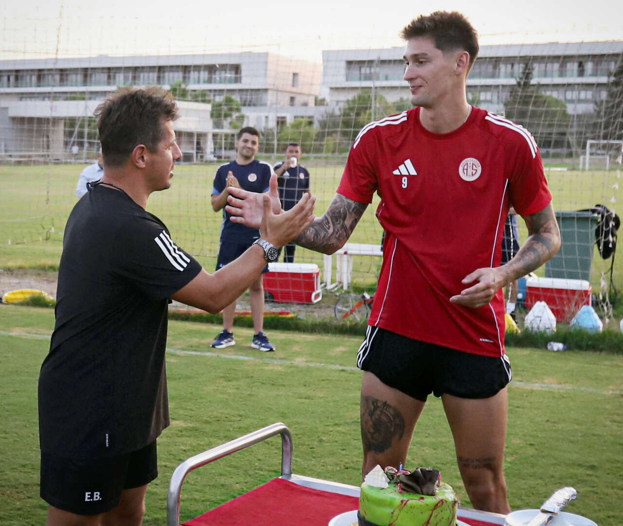 super-lig-ekibinde-maas-krizi-sozlesmesini-feshedip-sehri-terk-etti