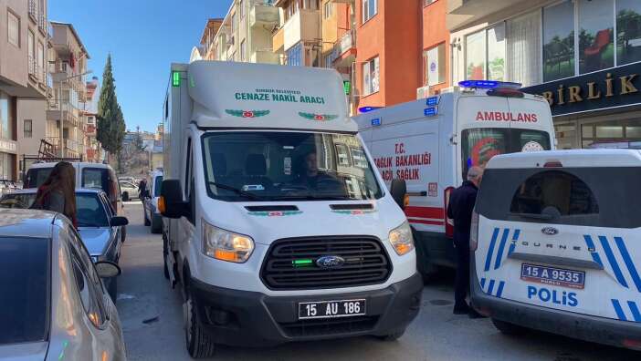 ise-gitmeyen-otobus-soforu-otel-odasinda-olu-bulundu