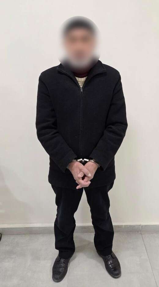 umre-hayali-kuran-23-kisiyi-dolandirdi-simdi-cezaevinde