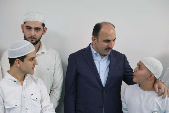 baskan-altaydan-yilin-son-gununde-anlamli-ziyaret