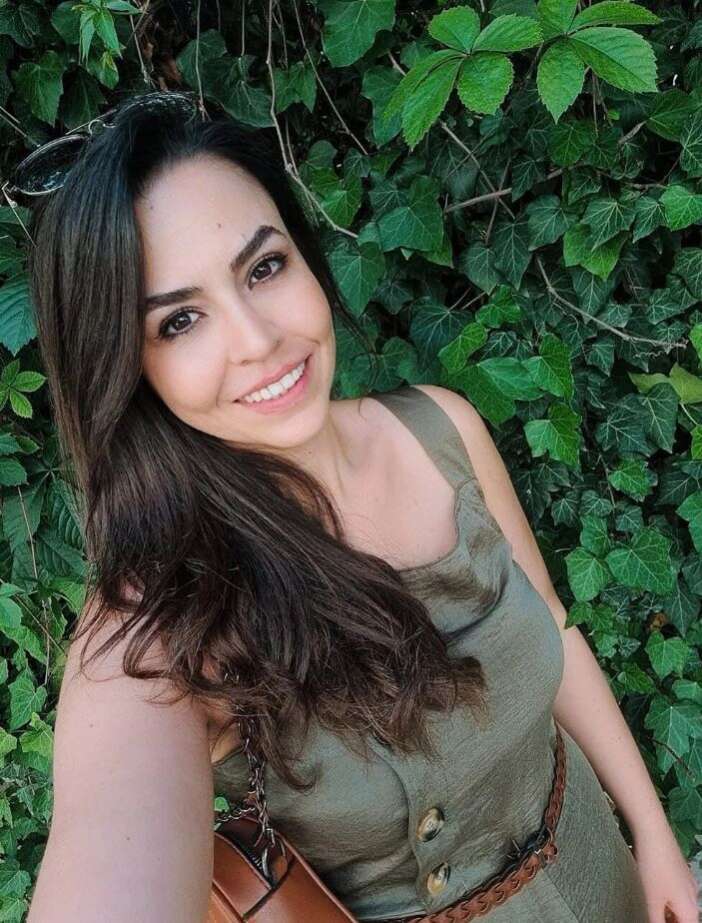 konyada-sanatci-ciftin-kizi-secil-okten-trafik-kazasinda-hayatini-kaybetti