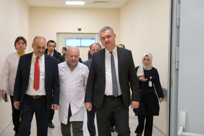 konyanin-en-buyuk-hastanesinde-bashekim-degisti