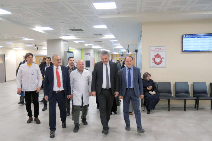 konyanin-en-buyuk-hastanesinde-bashekim-degisti