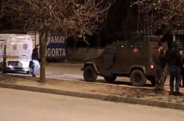 yilbasini-kana-bulayacakti-arabasindan-el-yapimi-patlayici-cikti