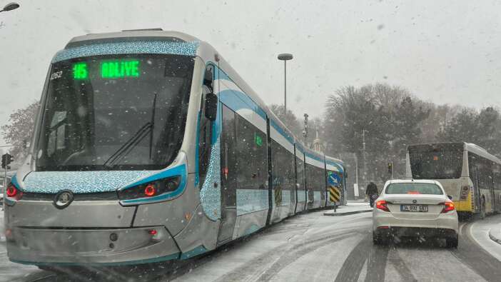 konya-merkezin-kar-hasreti-2026nin-ilk-gunu-sona-erdi