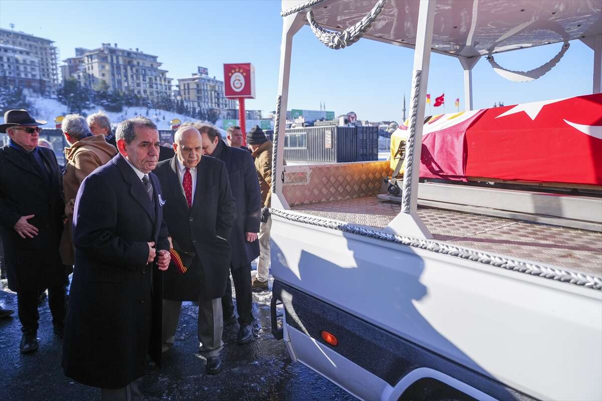 gokmen-ozdenak-icin-rams-parkta-cenaze-toreni-duzenlendi