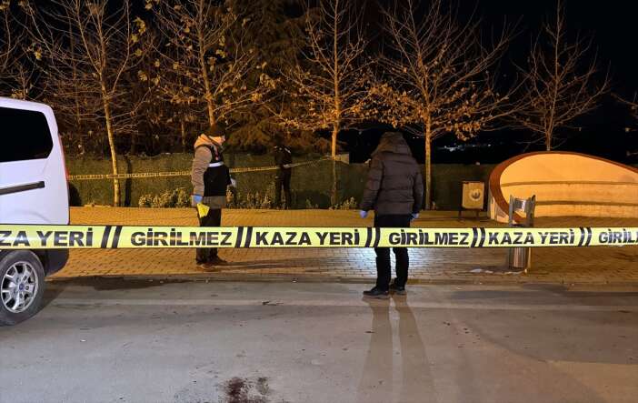 kavgaya-mudahale-eden-polis-memuru-bicaklandi