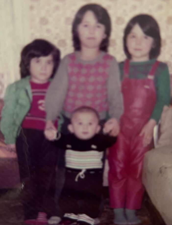 dna-testi-4-kardesin-hayatini-altust-etti-babalari-dedeleri-olabilir