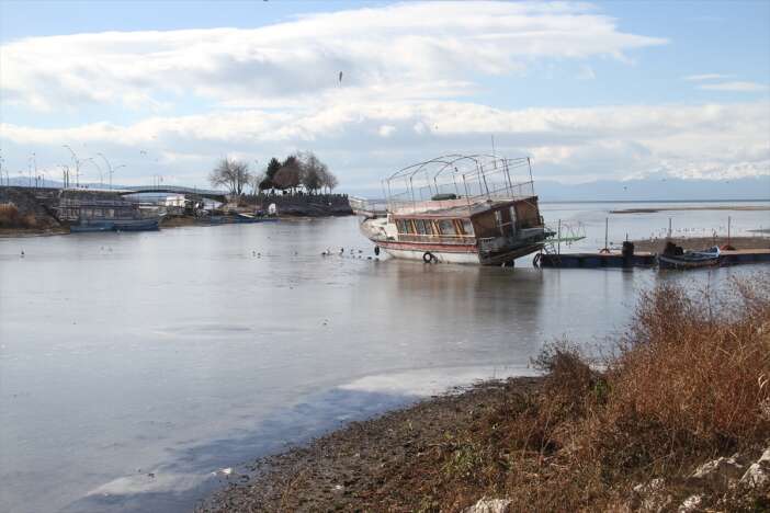 konyanin-denizi-dondu