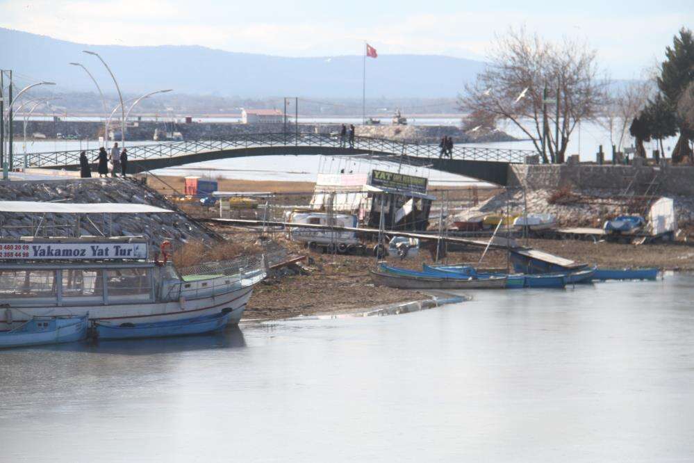 konyanin-denizi-dondu