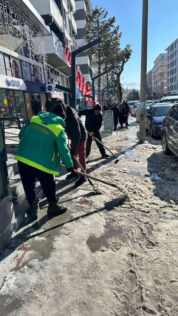 konyanin-en-cok-yagis-alan-ilcesinde-temizlik-zamani