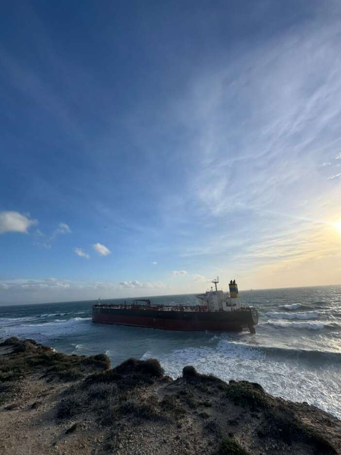 canakkalede-karaya-oturan-tankerin-ukrayna-tarafindan-vuruldugu-ortaya-cikti