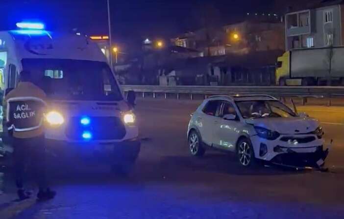 bursada-iki-otomobil-carpisti-3-yarali-1099819-326487