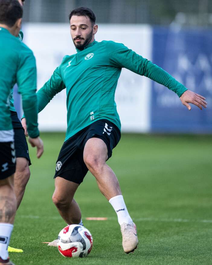 konyasporda-yeni-transferler-ilk-kez-sahaya-indi