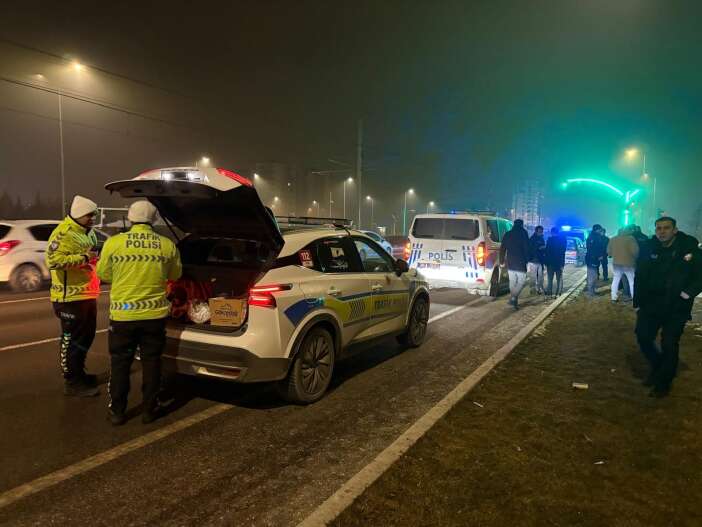 alkollu-surucu-dehset-sacti-1i-polis-2-kisi-yaralandi