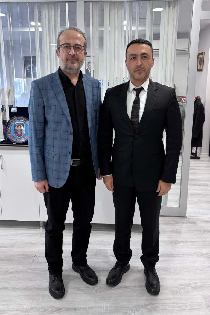 haber-dairesinden-karabulut-ve-parlaka-kutlama-ziyareti