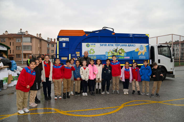 konyadaki-ogrenciler-sifir-atik-icin-yarisiyor