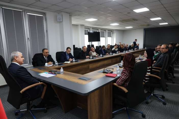 konya-valisi-ibrahim-akin-engelli-vatandaslari-makaminda-agirladi