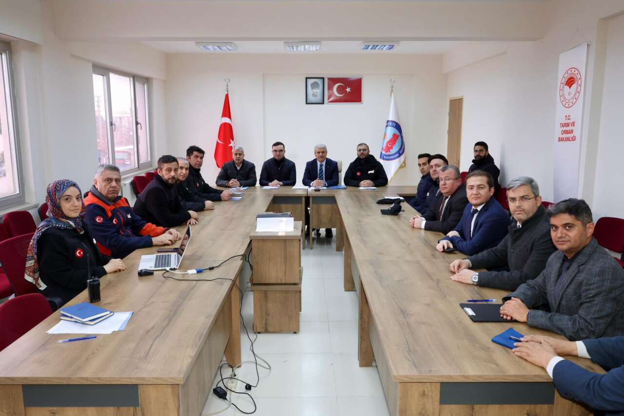 konyada-firtina-sonrasi-hasar-tespit-calismasi-vali-akin-yerinde-inceledi