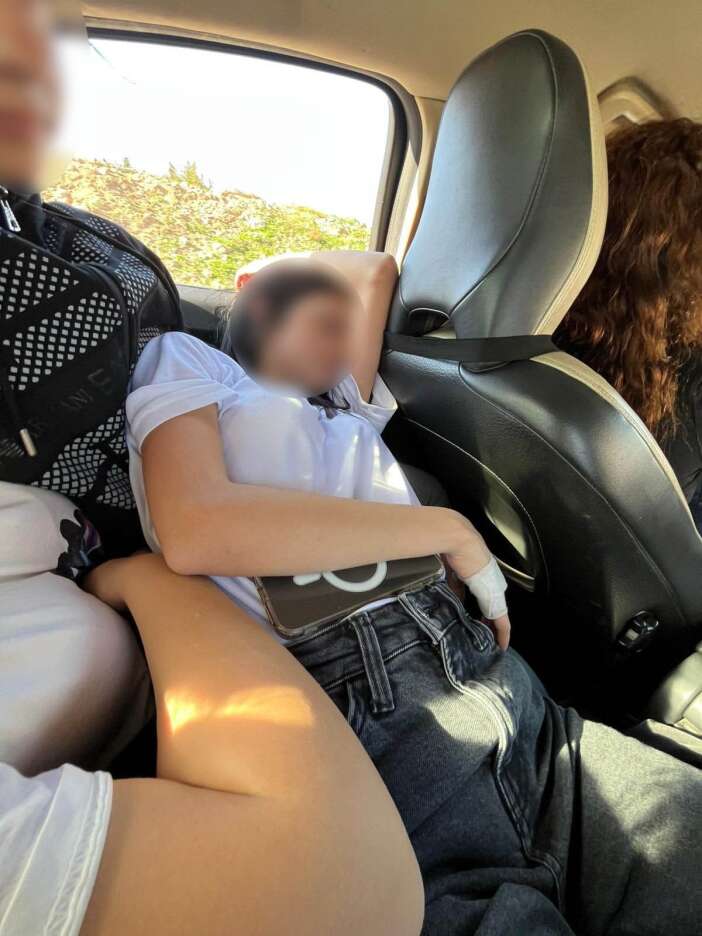 ogrencilerine-evini-temizleten-ogretmen-gozaltina-alindi