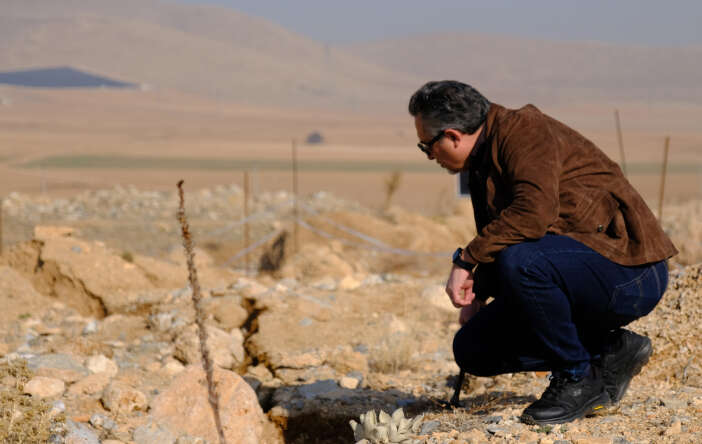 konyanin-kabusu-sehir-merkezine-dayandi-obruk-olustu