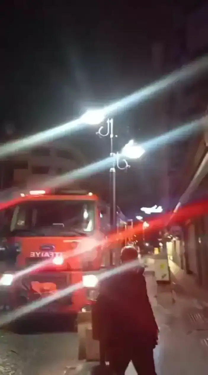 7-katli-otelde-yangin-cok-sayida-kisi-dumandan-etkilendi