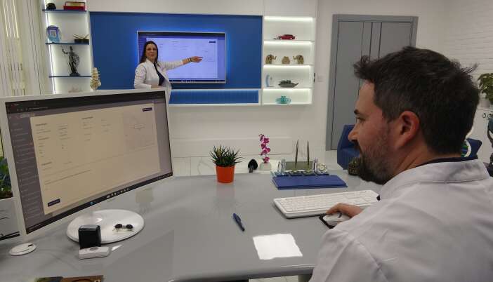 doktor-cift-hayat-kurtaran-teknoloji-gelistirdi