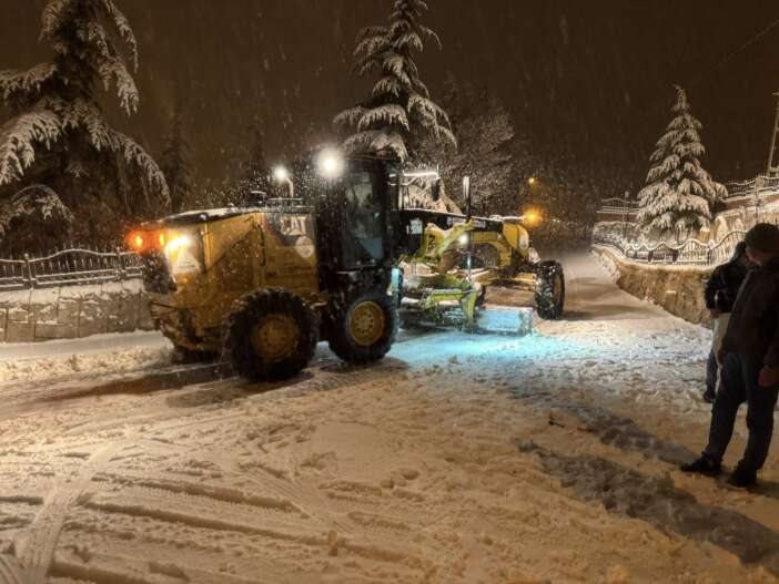 konyanin-kayak-merkezinde-kar-mesaisi-basladi