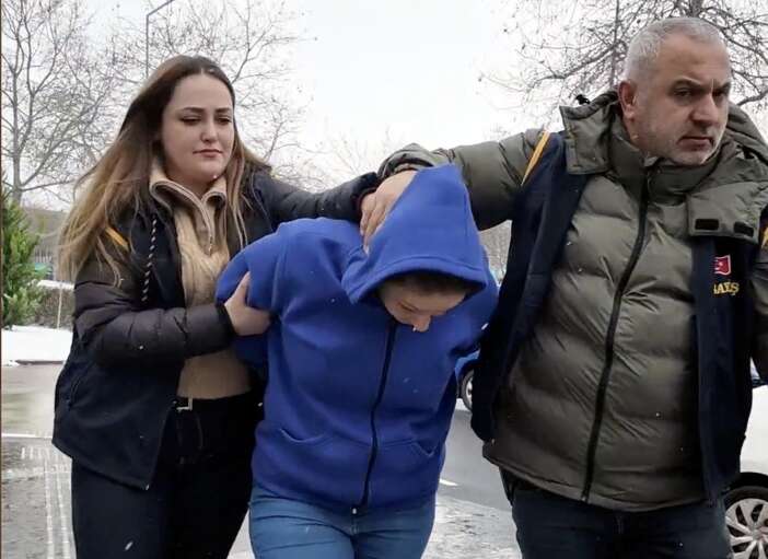 teyze-cinayetinde-kan-donduran-detaylar-taziye-evinde-gozyasi-bile-dokmus