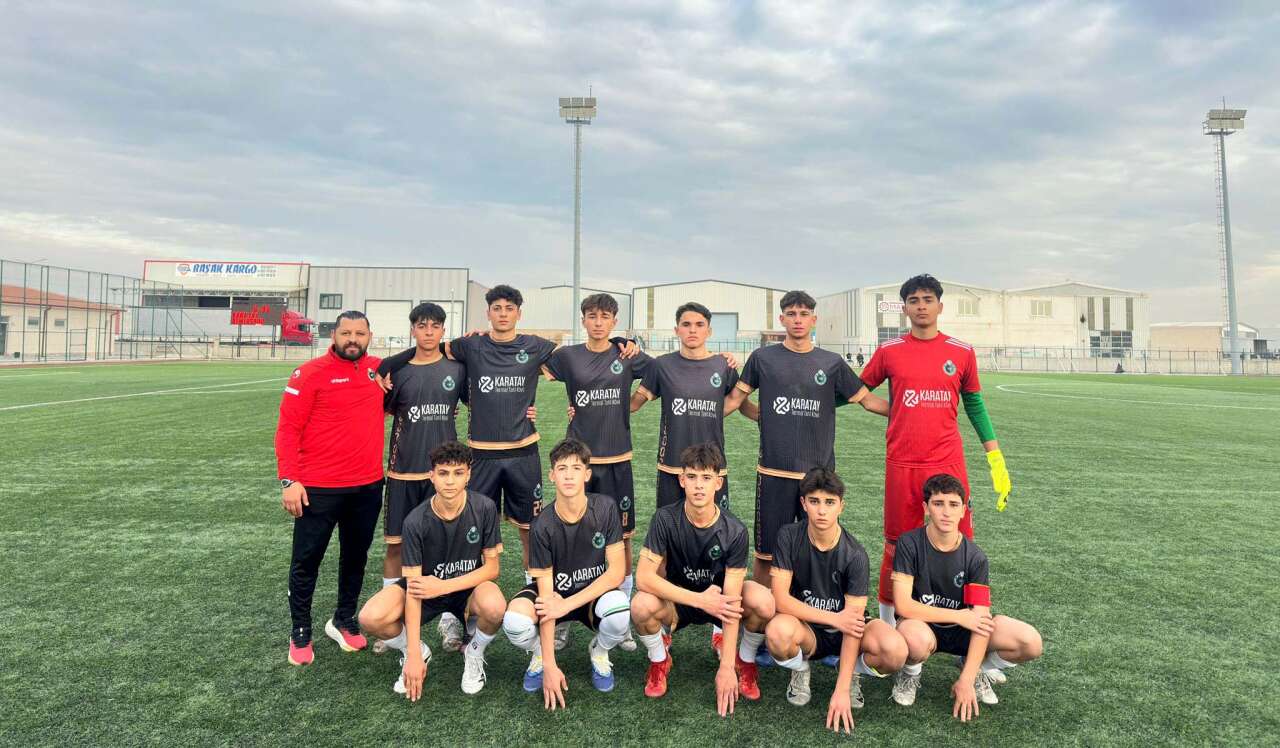 karatay-belediyespor-futbolda-konyanin-gururu-oldu