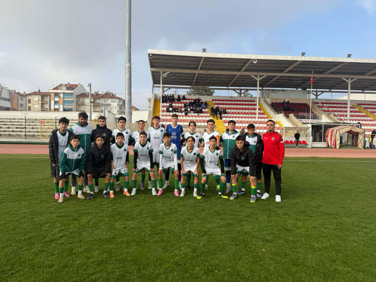 karatay-belediyespor-futbolda-konyanin-gururu-oldu