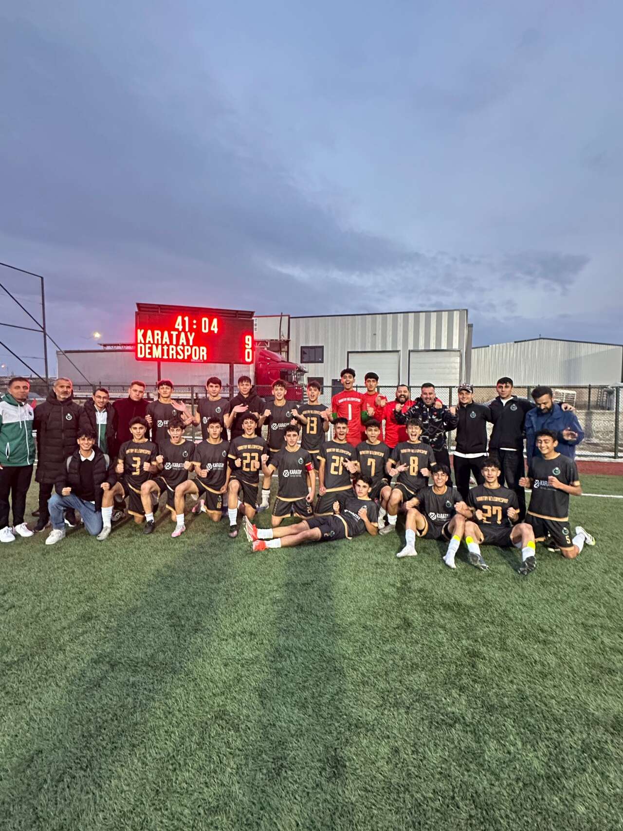 karatay-belediyespor-futbolda-konyanin-gururu-oldu