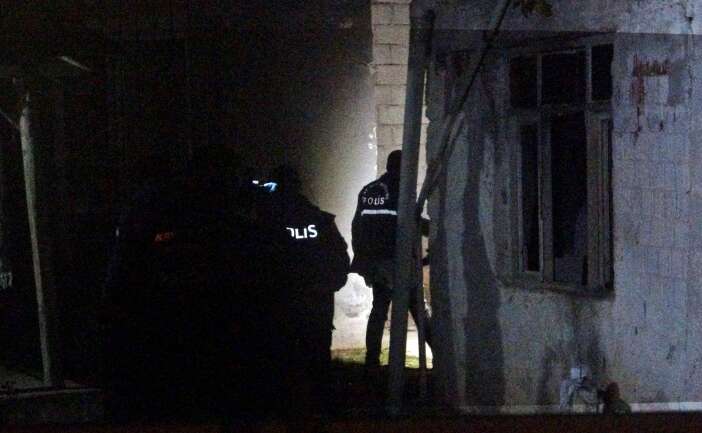 kimligi-belirsiz-bir-kisi-evde-yanmis-halde-bulundu