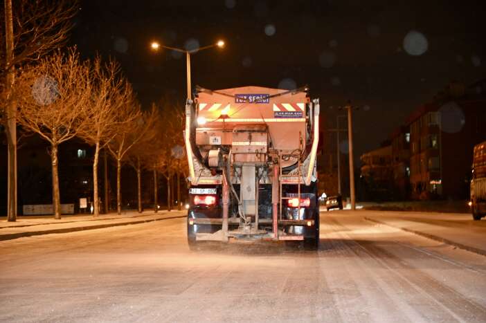 konyanin-merkezi-selcukluda-karla-mucadele-basladi