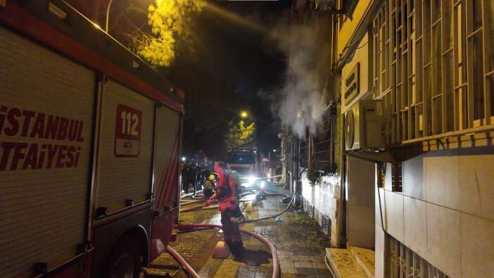 4-katli-binada-yangin-1i-agir-8-yarali-var
