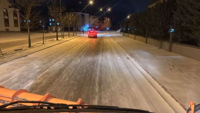 konyada-karla-mucadele-seferberligi-akom-ve-belediyeler-sahada