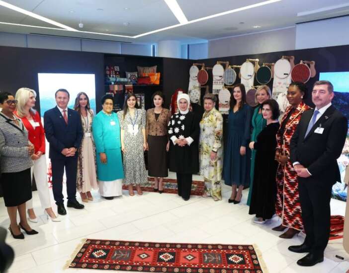 konyanin-en-caliskan-esnaf-odasi-1100-kisiye-altin-bilezik-takti