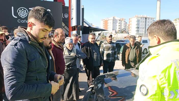 karamanda-feci-kaza-23-yasindaki-genc-otomobiliyle-takla-atti