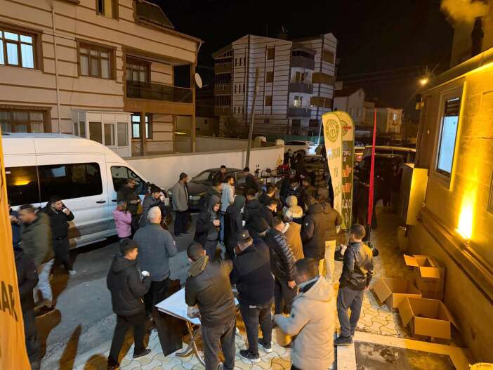 karapinar-sut-ureticileri-birligi-gelenegi-bozmadi