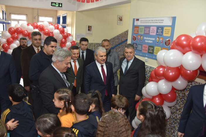 konyada-473-bin-836-ogrenci-karne-sevinci-yasadi