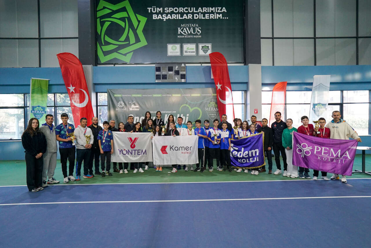 meram-okul-sporlari-tenis-il-birinciligine-ev-sahipligi-yapti