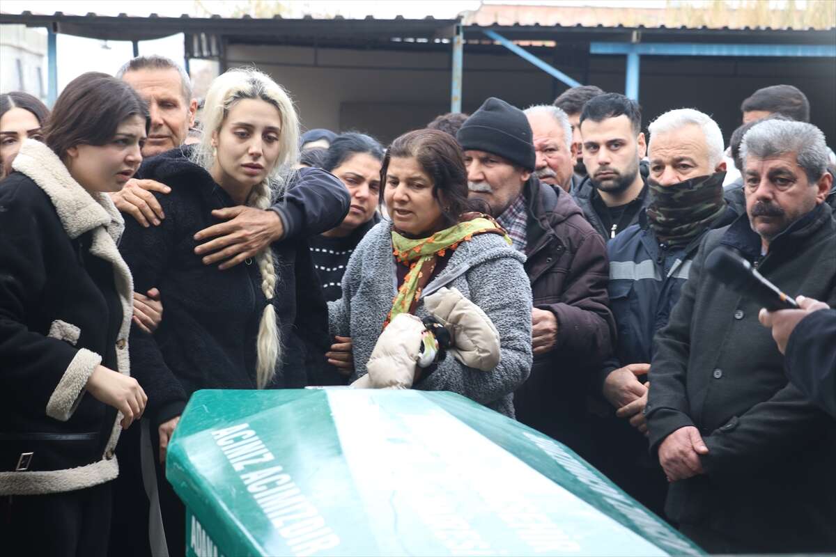 babalarinin-oldurdugu-8-ve-6-yasindaki-kardesler-topraga-verildi